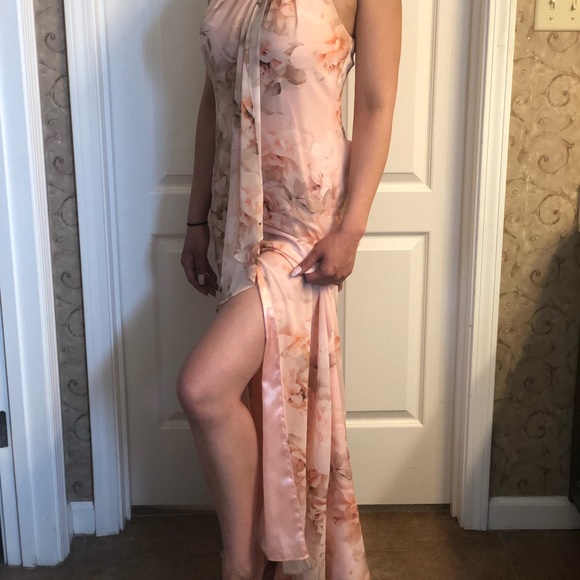 Long formal Calvin Klein gown - Picture 2 of 6